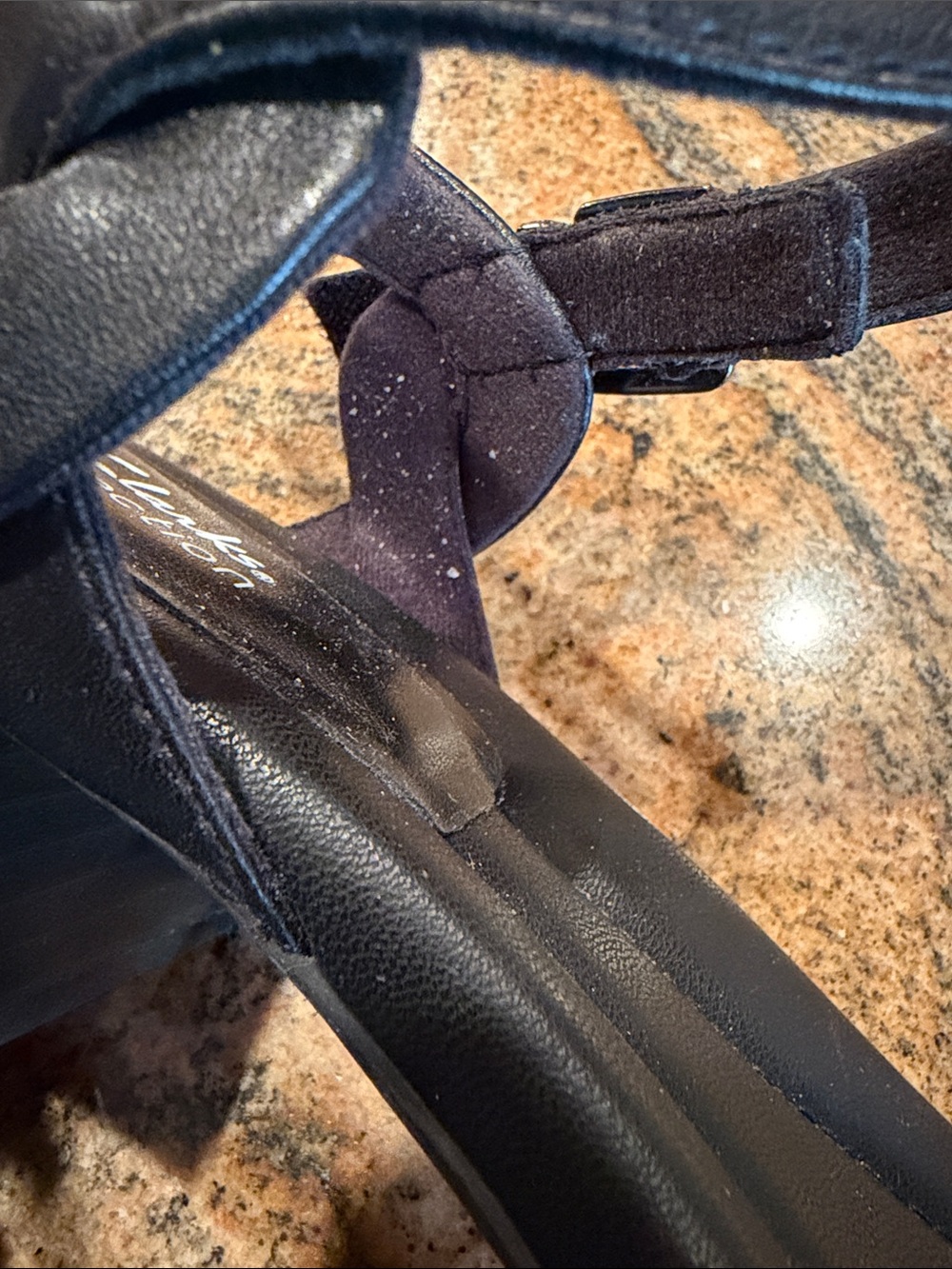 Clarks Black Open-Toe Ankle-Strap Sandals Size 9 - Picture 4 of 6